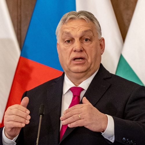 Propagandacampagnes in Hongarije blijven doorgaan: Orbán hersenspoelt de bevolking
