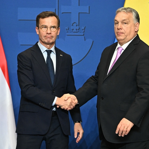 Zweden nieuwste NAVO-lid na goedkeuring door laatste dwarsligger Hongarije