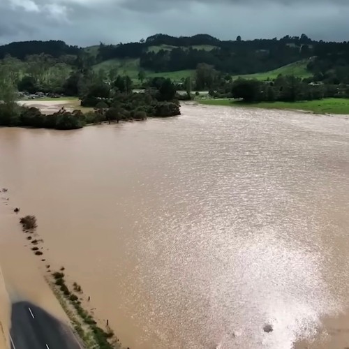 Noodtoestand in Nieuw-Zeeland na ongekend hevige storm