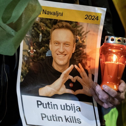 'Navalny kwam in aanmerking voor gevangenenruil, daarom liet Poetin hem vermoorden'