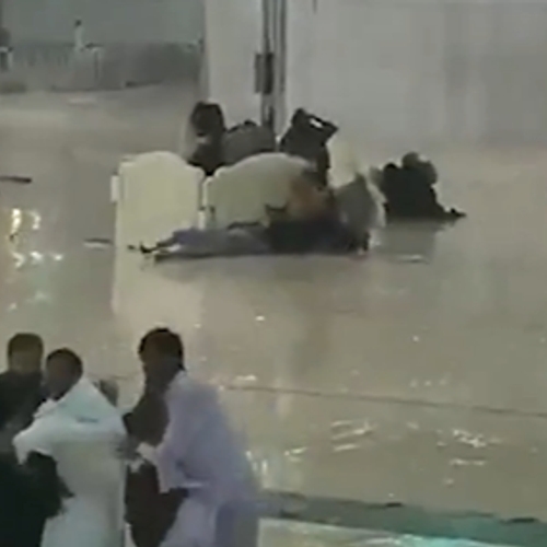 Pelgrims in Mekka omvergeblazen bij noodweer