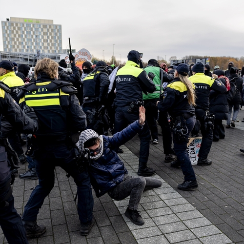 Nederland politiestaat: Rechter eist inzage in massasurveillance, maar politie weigert dat