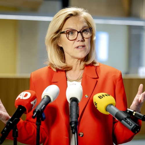 Dochters bezorgd over veiligheid Sigrid Kaag, D66-leider twijfelt over politieke toekomst