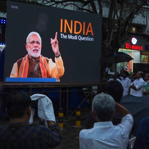 Afbeelding van Indiase autoriteiten doen inval bij BBC na docu over massamoord op moslims