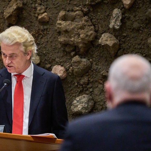 Timmermans veroordeelt aanslag op Trump, Wilders probeert er slaatje uit te slaan