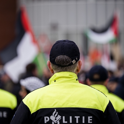 Feminist March Amsterdam afgelast: 'Politie heeft onveilige sfeer gecreëerd voor kwetsbare groepen'