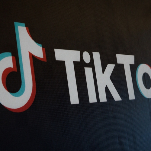 TikTok ontslaat Nederlandse moderators en brengt daarmee kinderen in gevaar