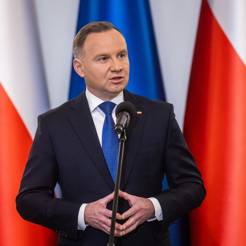 Poolse president Duda verbergt twee veroordeelde leden van eigen extreemrechtse PiS-partij