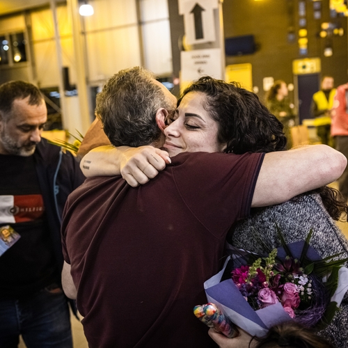 Het is een kwestie van nationale waardigheid Nederlandse repatrianten uit Libanon  behoorlijk op te vangen