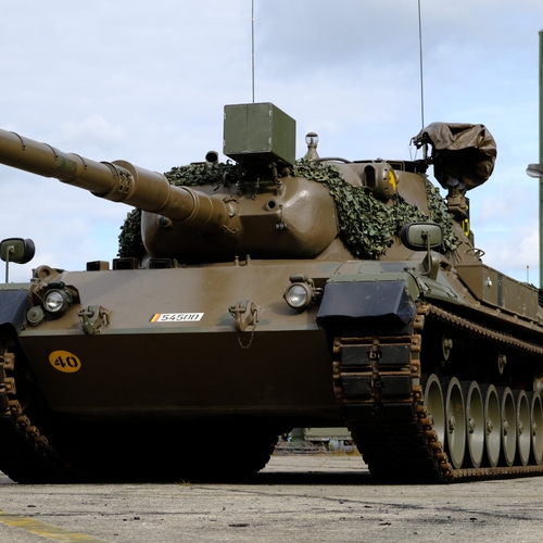 Afbeelding van Nederland koopt tanks om aan Oekraïne te geven