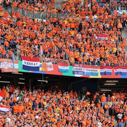 Oranjefeest in Duitsland ontsierd door racistische taferelen