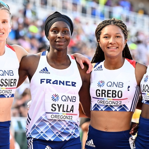 Franse atlete moet hoofddoek verwisselen voor pet om deel te mogen nemen aan openingsceremonie