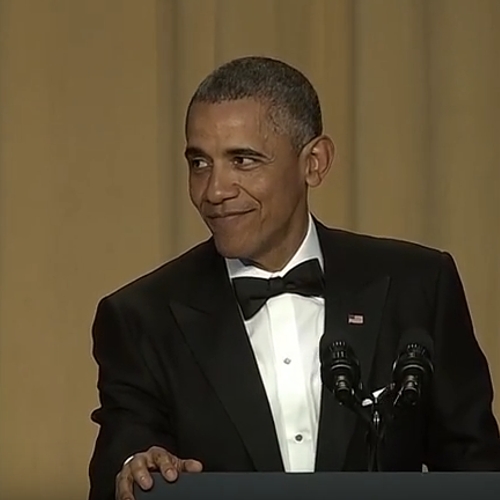 Obama gaat los in laatste Correspondents' Dinner