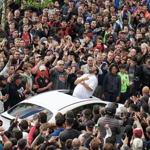 Waar de massale, collectieve rouw voor Appie Nouri vandaan komt
