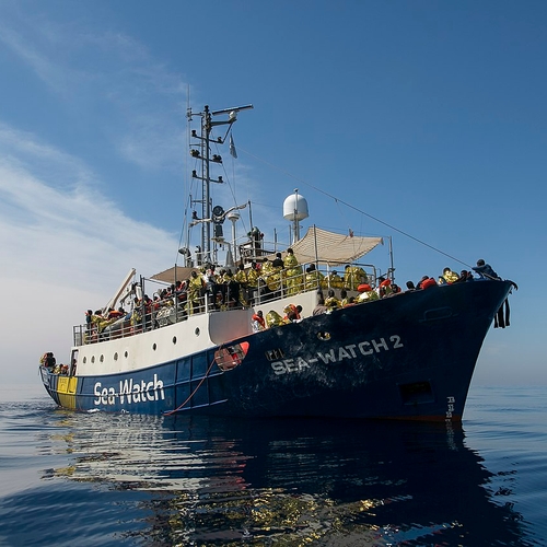 Mensenredders Sea-Watch verruilen rood-wit-blauw voor Duitse vlag