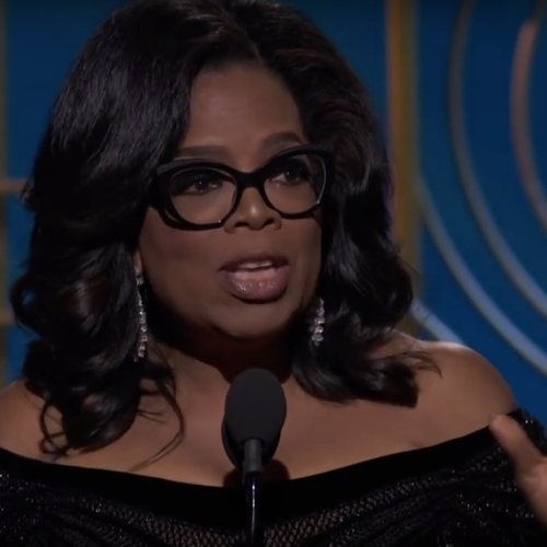 Afbeelding van Oprah in daverende speech over seksueel misbruikers: 'Hun tijd is voorbij'