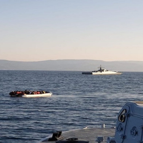 Griekenland: 'Turkse marine escorteert migranten naar Lesbos'