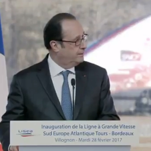 Marechaussee vuurt per ongeluk pistool af tijdens toespraak Hollande