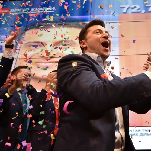 Exit-polls: ruime overwinning Zelenskyi bij verkiezingen Oekraïne
