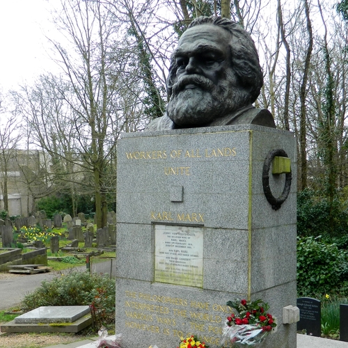 Camera’s moeten graf Karl Marx beschermen tegen vandalen