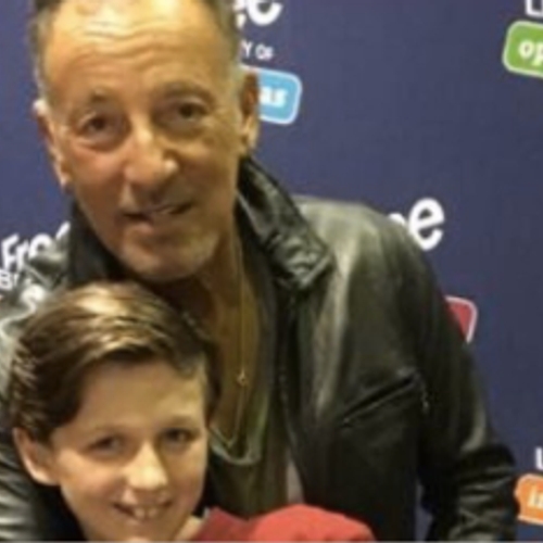 Spijbelen omdat het mag van Bruce Springsteen: deze jongen deed het