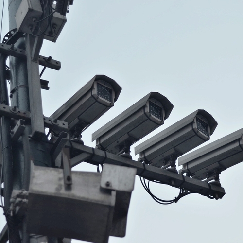 Hoe de politie haar buitenwettelijke surveillancenetwerk uitbreidt