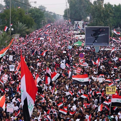 Afbeelding van Iraakse sjiitische demonstranten eisen vertrek VS-troepen