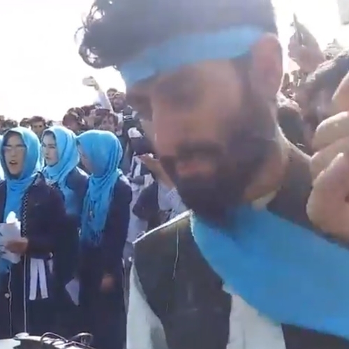 Afghanen lopen vredesmars naar Kaboel