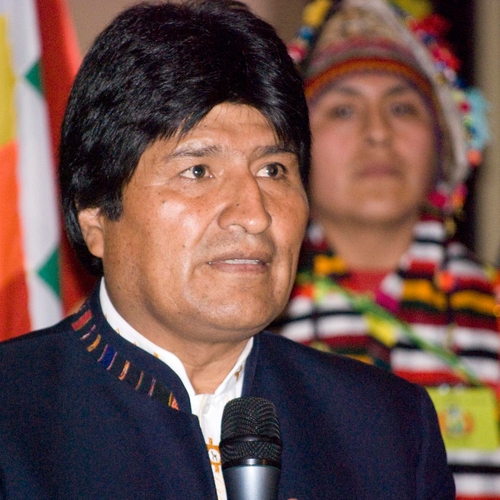 Bolivianen pikken bosbranden niet, gaan massaal de straat op