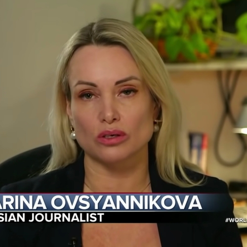 Russische tv-journaliste verschijnt op Amerikaanse tv, spreekt zich uit tegen Poetin, oorlog en sancties