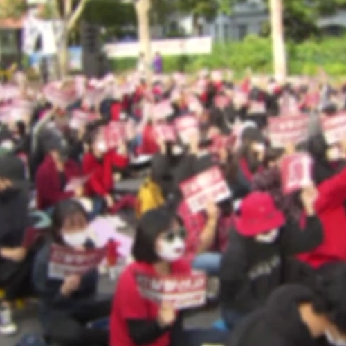 Koreaanse tv anonimiseert massaal vrouwenprotest tegen spycam-plaag