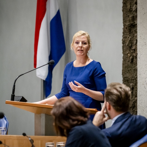 Attje Kuiken wil Lilianne Ploumen opvolgen als PvdA-leider