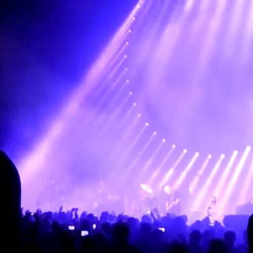 Gitaarlegende David Gilmour eert Prince, zonder een woord te zeggen