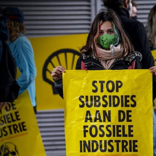 Klimaatplannen Balkenende en ex-ceo’s Tata Steel en Shell zijn gratuit