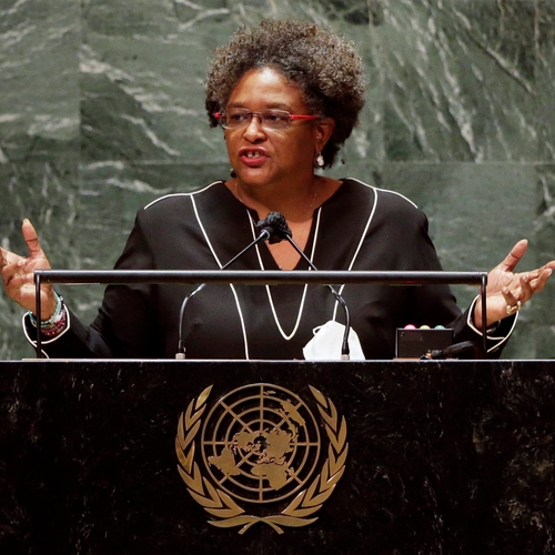 Premier Barbados vraagt rijke landen: Hoeveel doden nog voor jullie in actie komen?