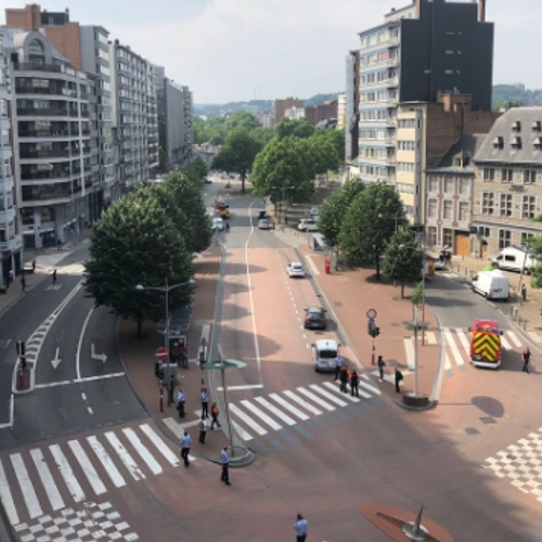 Afbeelding van Aanslag in Luik: man schiet twee agenten en voorbijganger dood