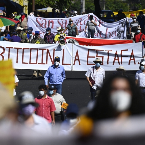 IMF waarschuwt El Salvador: Stop met gebruik van instabiele bitcoin