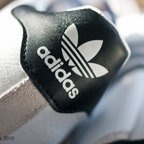 Oef! Adidas slaat de plank helemaal mis met Boston Marathon mail