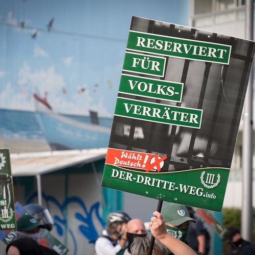 Duitse rechter weigert verbod op verkiezingsposter met moordoproep tegen Groenen