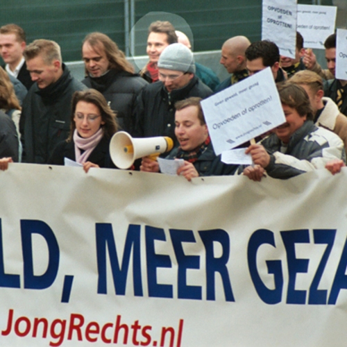 Wilders en extreemrechts hebben meer met elkaar gemeen dan hem lief is