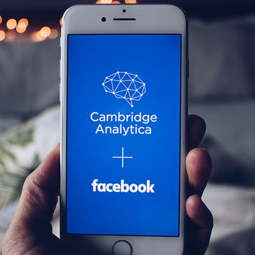 Facebook beboet door Britse privacywaakhond om Cambridge Analytica-schandaal