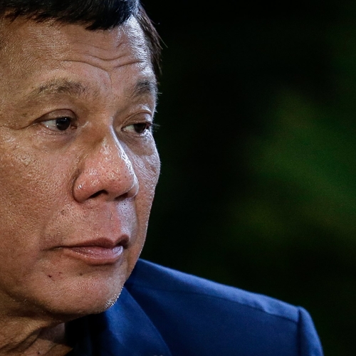 Filipijnse president 'grapt' dat soldaten drie vrouwen mogen verkrachten