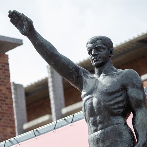 Olympisch Stadion verplaatst omstreden standbeeld