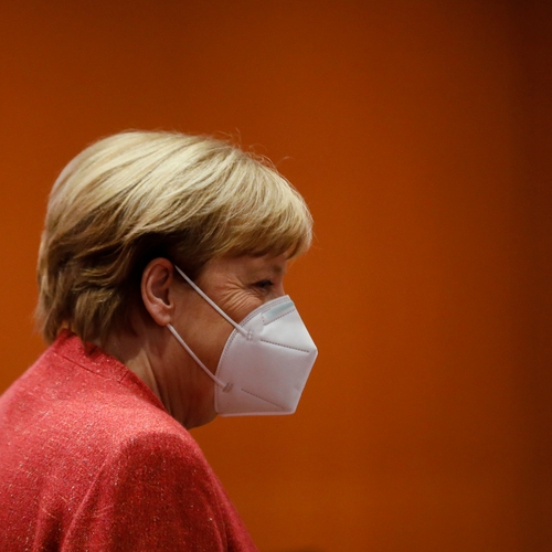 Merkel: pandemie houdt ons nog de hele winter bezig