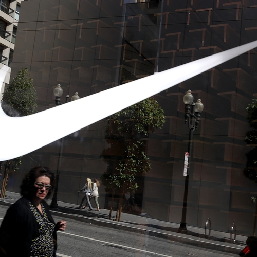 Just do it: Nike verstopt belastinggeld met hulp Nederlandse overheid