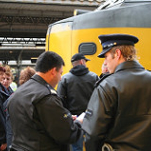 Verwarde mensen, minder zorg en geweld in de trein