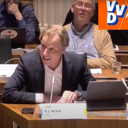 Afbeelding van VVD-Statenlid blijkt lobbyist voor KLM en stemt mee met luchtvaartmoties