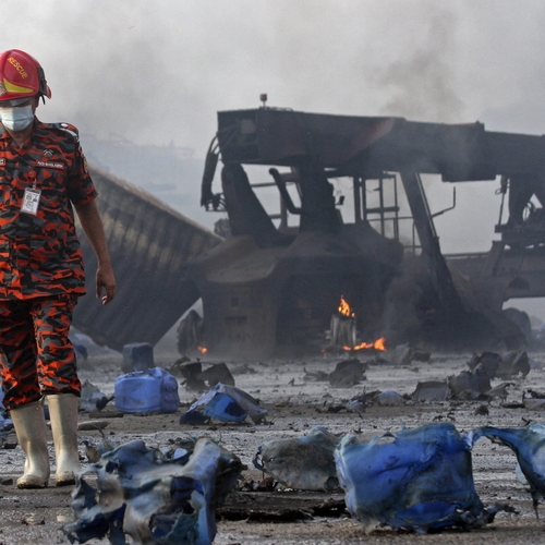 Tientallen doden, ruim honderd gewonden na brand bij deels Nederlands bedrijf in Bangladesh