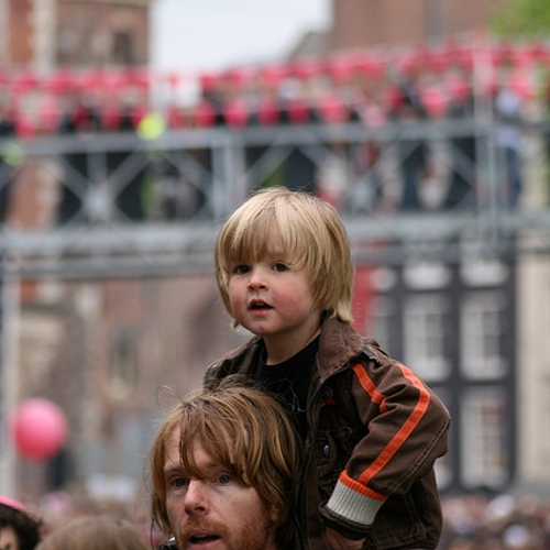Noorse vaders willen gelijke rechten bij kraamverlof