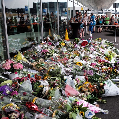 OM klaagt vier verdachten aan voor ramp met MH17